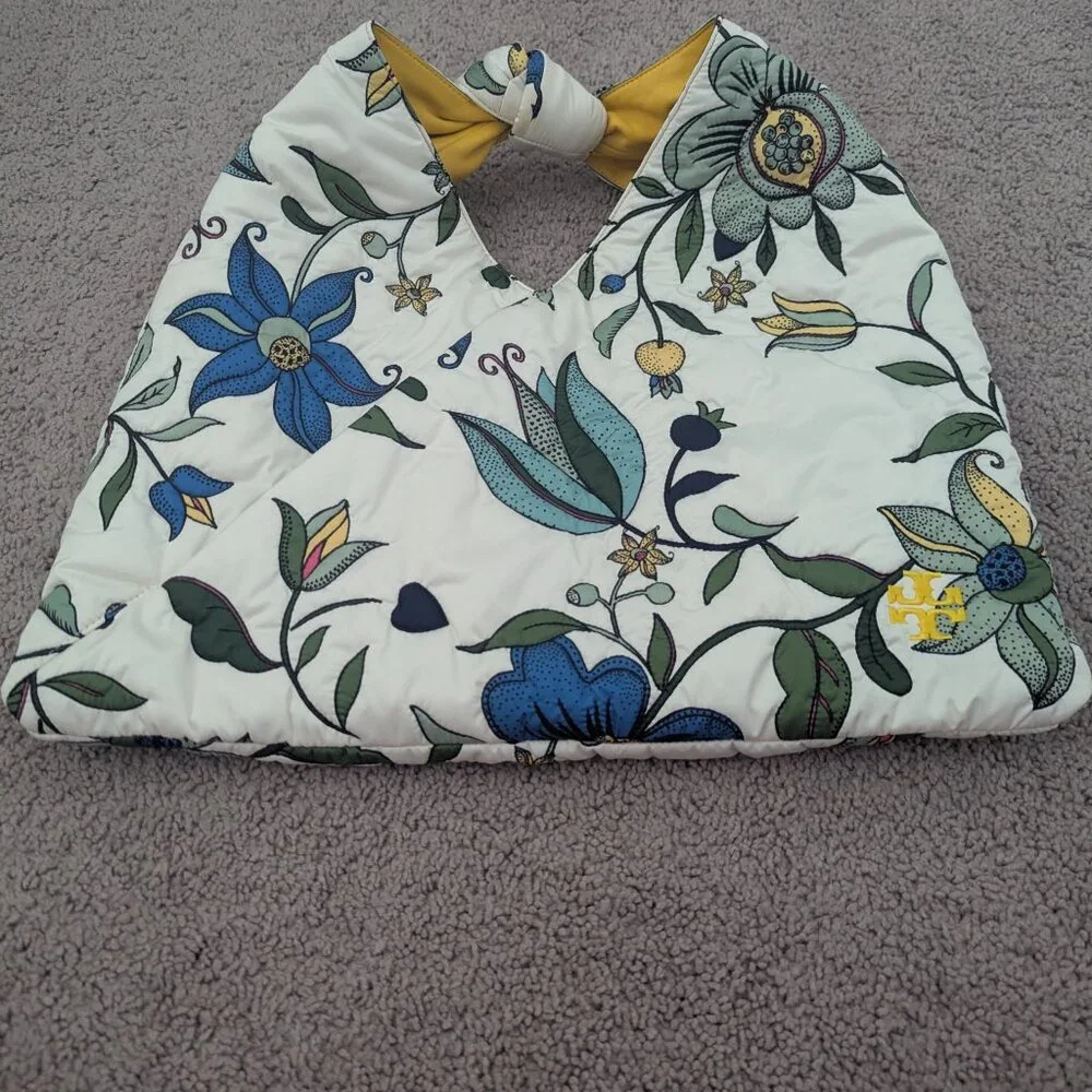 Tory Burch Zoe Quilted Tie Bag in Ivory Floral - Picture 11 of 15